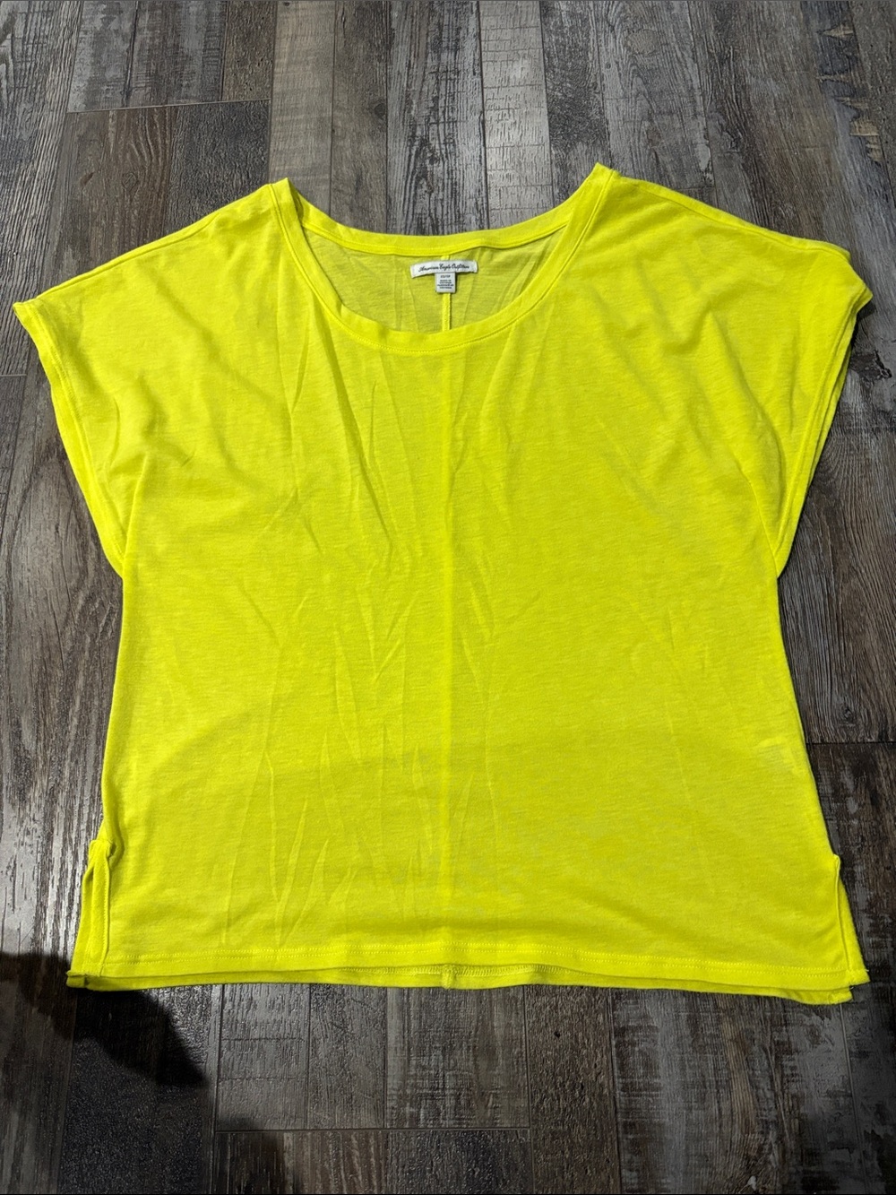 American Eagle Outfitters Bright Neon Yellow Short Sleeve Tee
